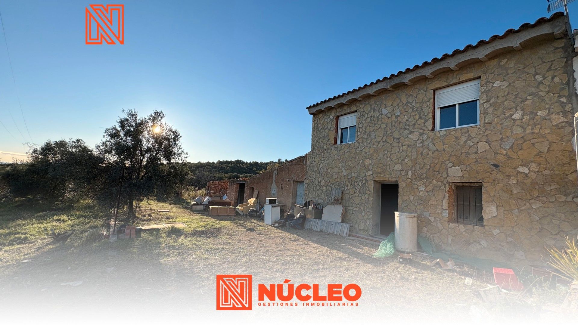 Exterior view of Country homes for sale in Vall d'Alba