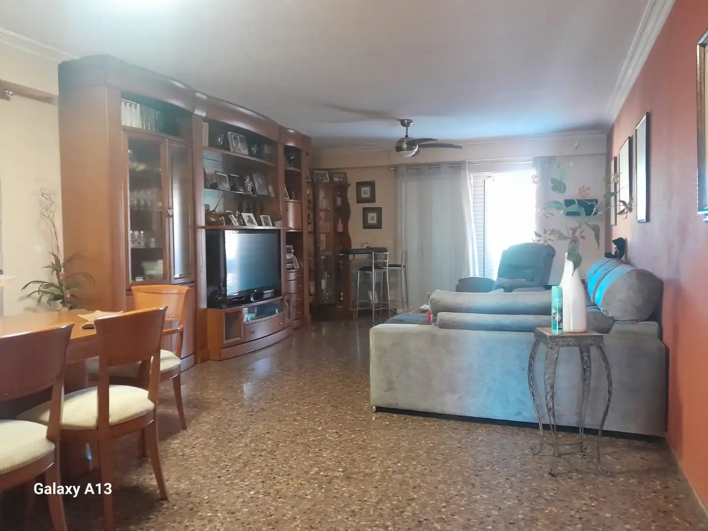 Sala d'estar de Casa o xalet en venda en Riba-roja de Túria amb Aire condicionat, Calefacció i Jardí privat