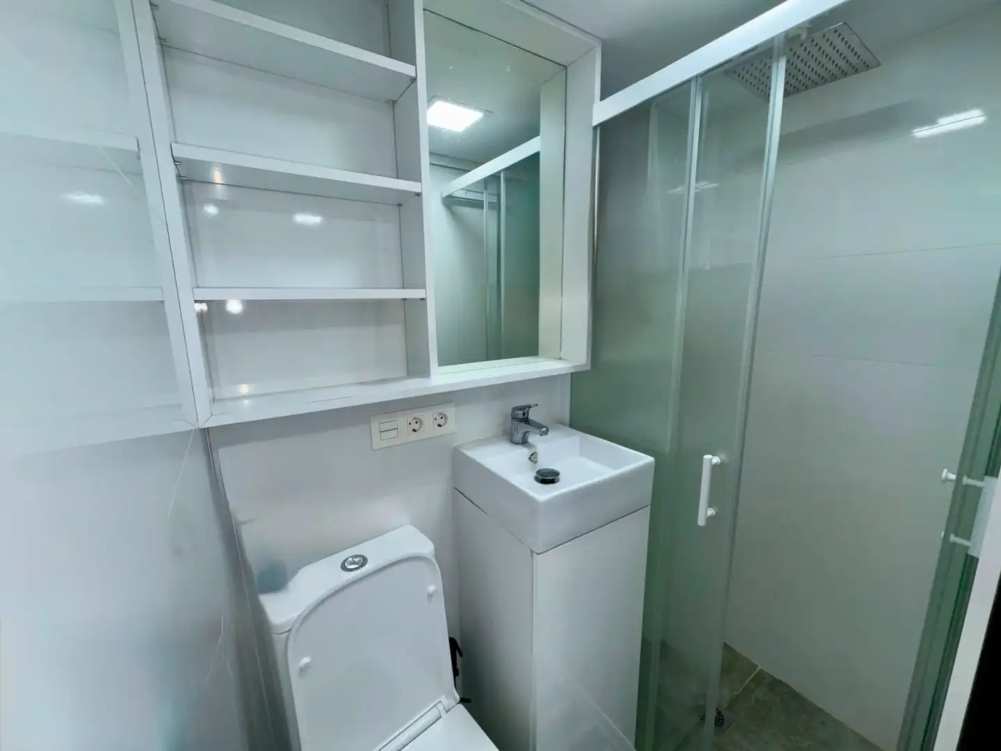 Baño de Piso en venta en Madrid con Aire acondicionado, Calefacción y Amueblado