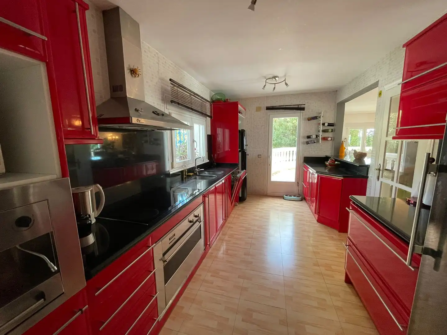 Cuina de Casa o xalet en venda en Alcalà de Xivert amb Aire condicionat, Calefacció i Jardí privat