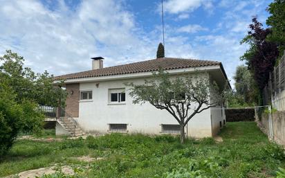 Vista exterior de Finca rústica en venda en Santa Coloma de Farners amb Jardí privat, Terrassa i Traster