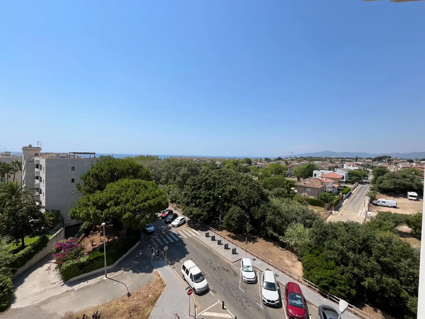 Vista exterior de Àtic en venda en Cambrils amb Aire condicionat, Calefacció i Jardí privat