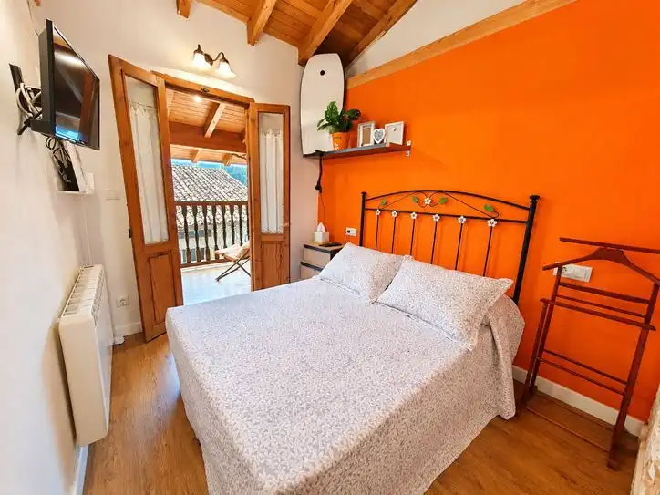 Bedroom of Houses for sale in Colunga, Asturias
