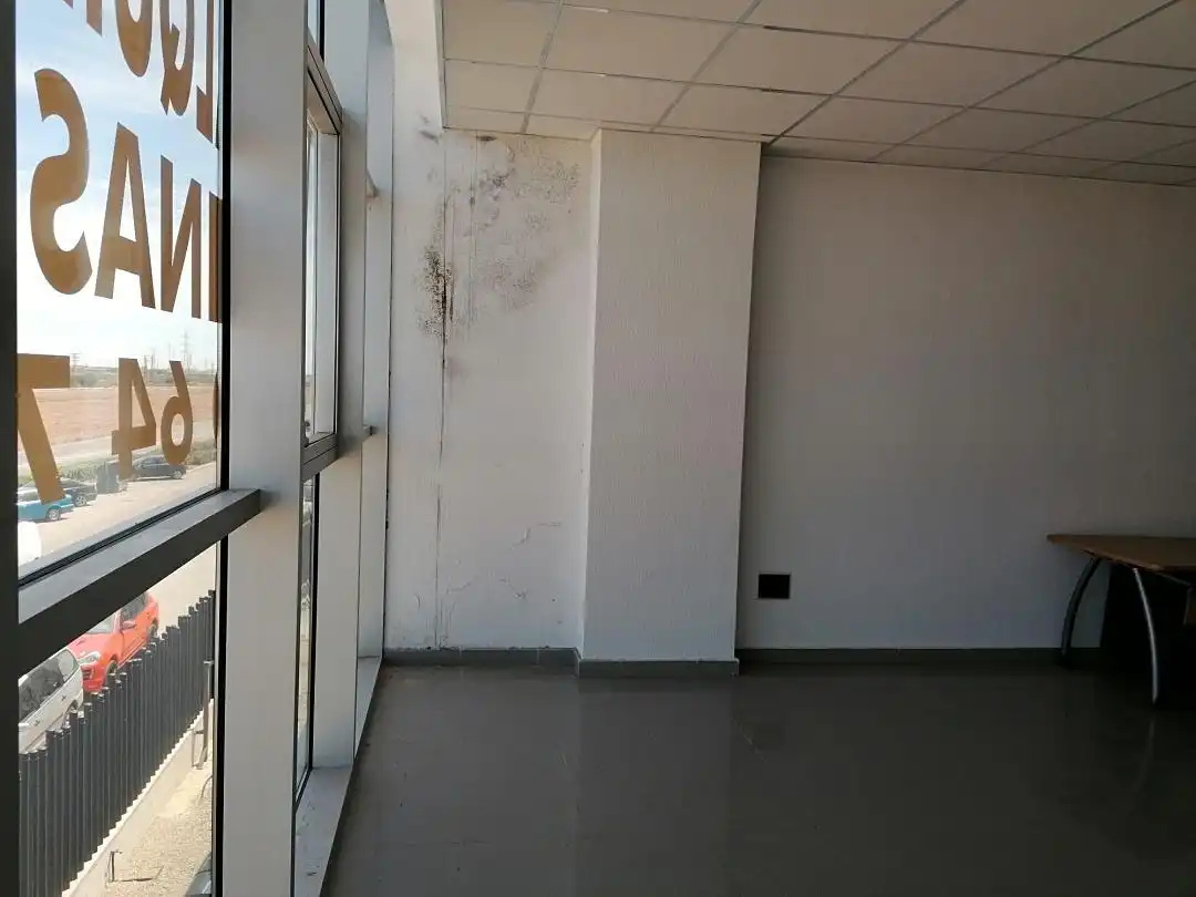 Oficina de alquiler en Los Alcázares