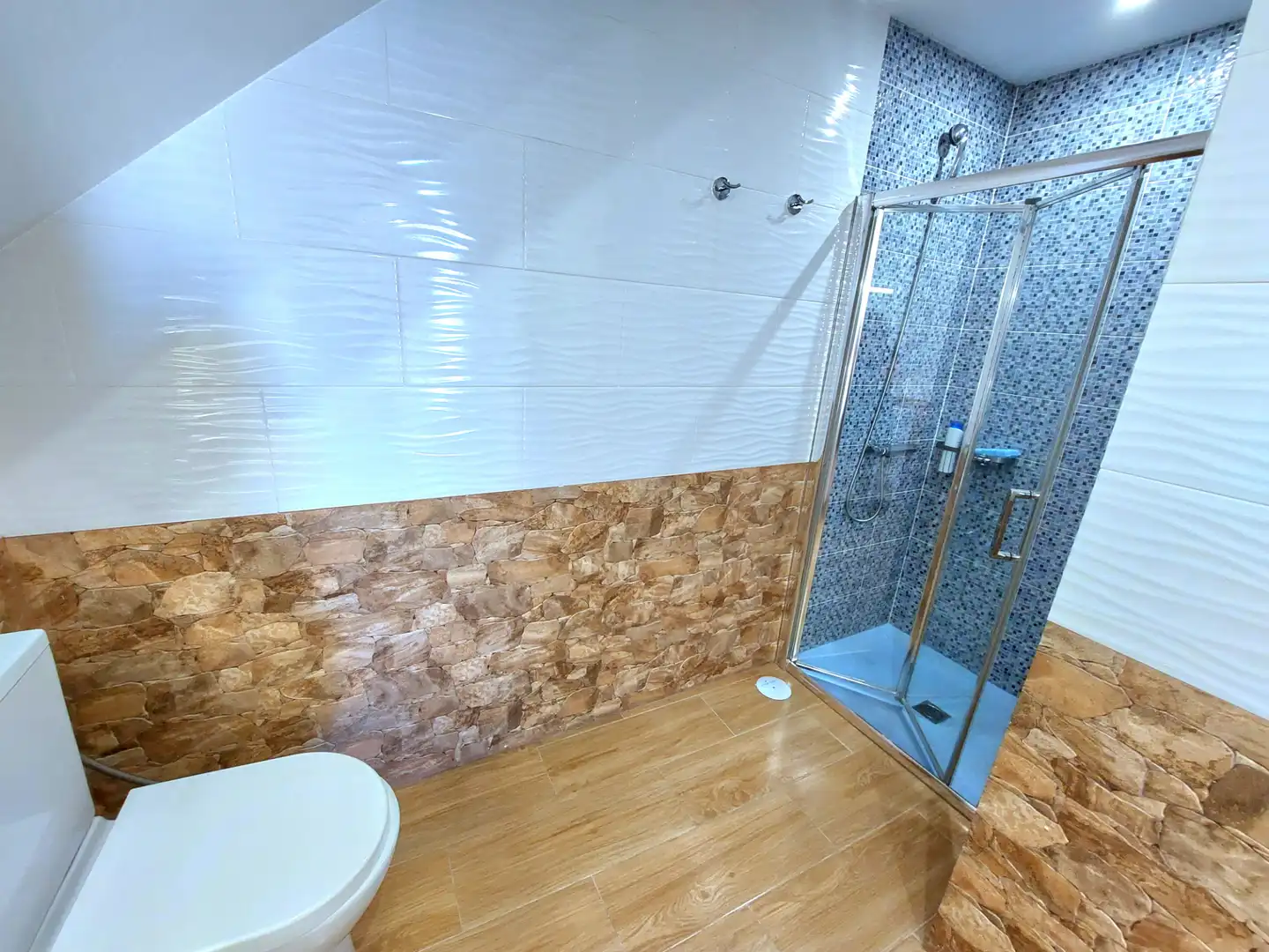 Baño de Apartamento de alquiler en Las Palmas de Gran Canaria con Jardín privado, Terraza y Amueblado