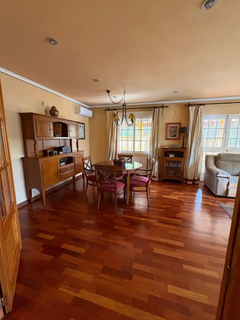 Haus oder Chalet zur Miete in Riba-roja de Túria, Valencia