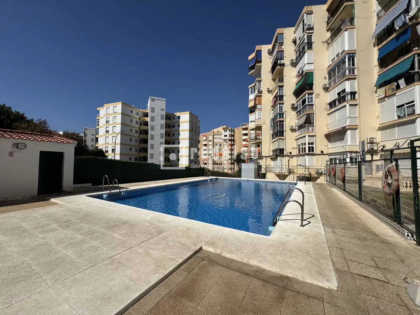 Schwimmbecken von Wohnung zum Verkauf in Rincón de la Victoria mit Privatgarten und Schwimmbad