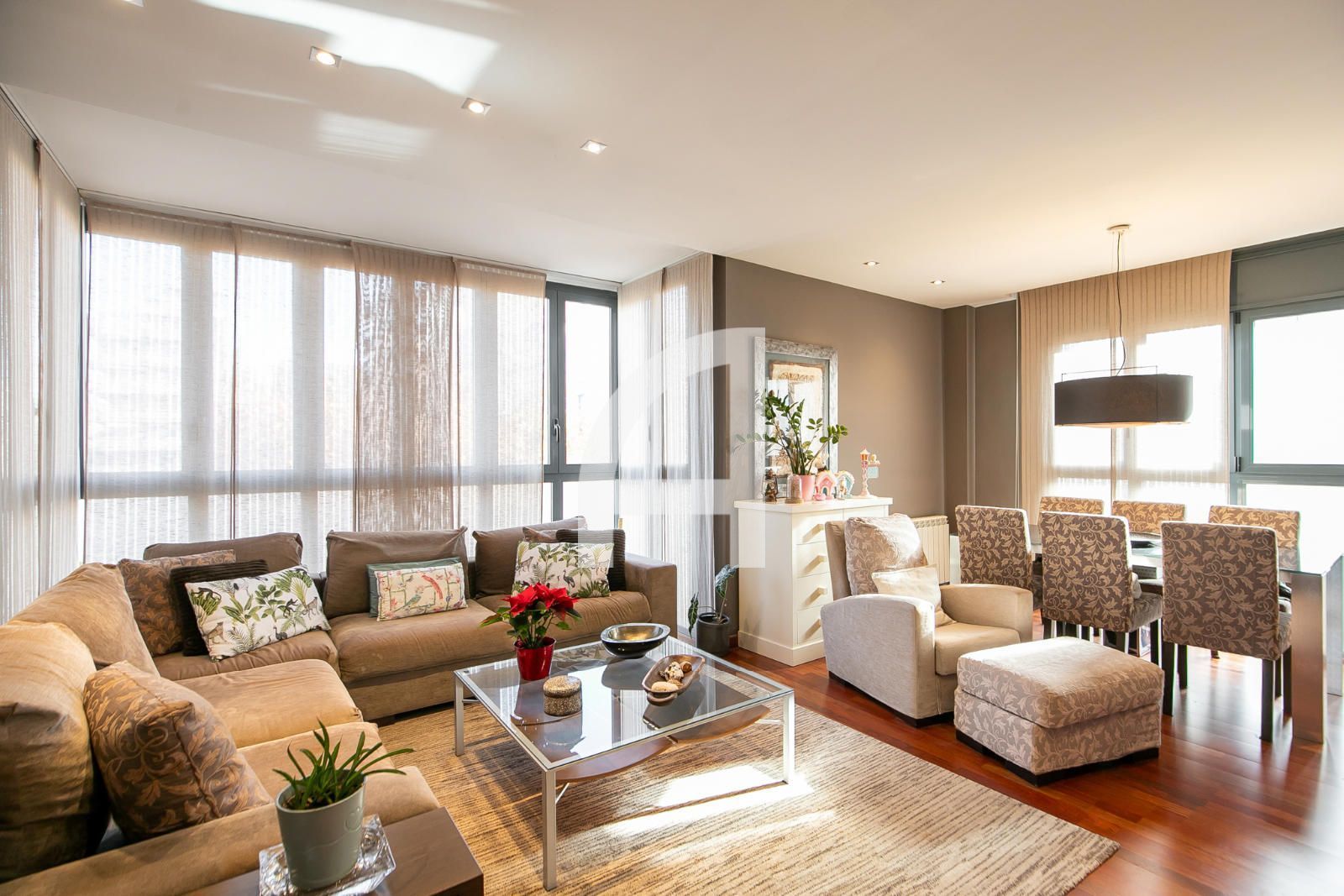 Living room of Flat for sale in  Barcelona Capital  with Air Conditioner, Heating and Balcony