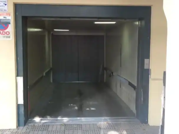Einzelparkplatz zur Miete in Calle de Fernando VI 31, imagen 4