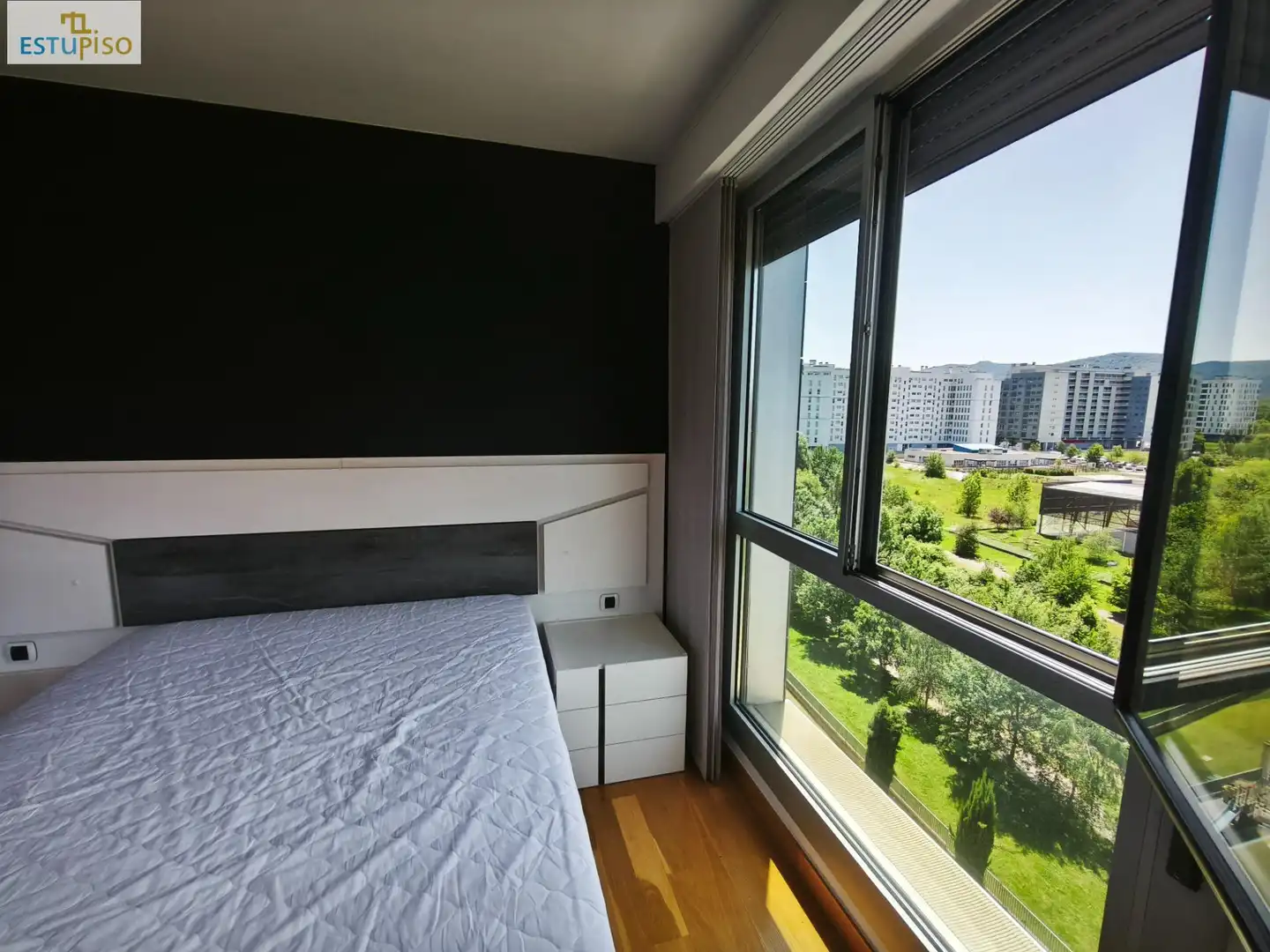 Schlafzimmer von Wohnung zum Verkauf in Vitoria - Gasteiz mit Heizung, Terrasse und Abstellraum