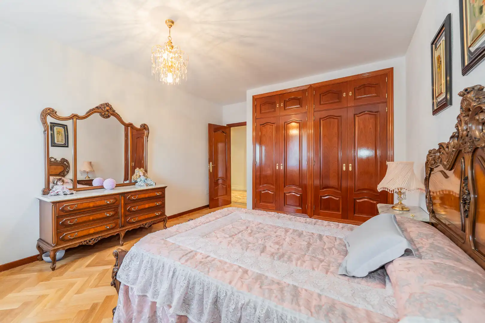 Bedroom of Houses for sale in San Sebastián de los Reyes  with Air Conditioner, Heating and Private garden
