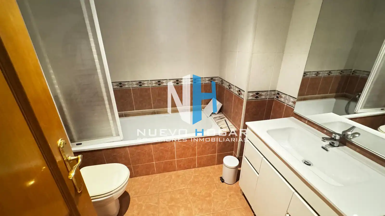 Bathroom of Flat for rent in Castellón de la Plana / Castelló de la Plana  with Furnished