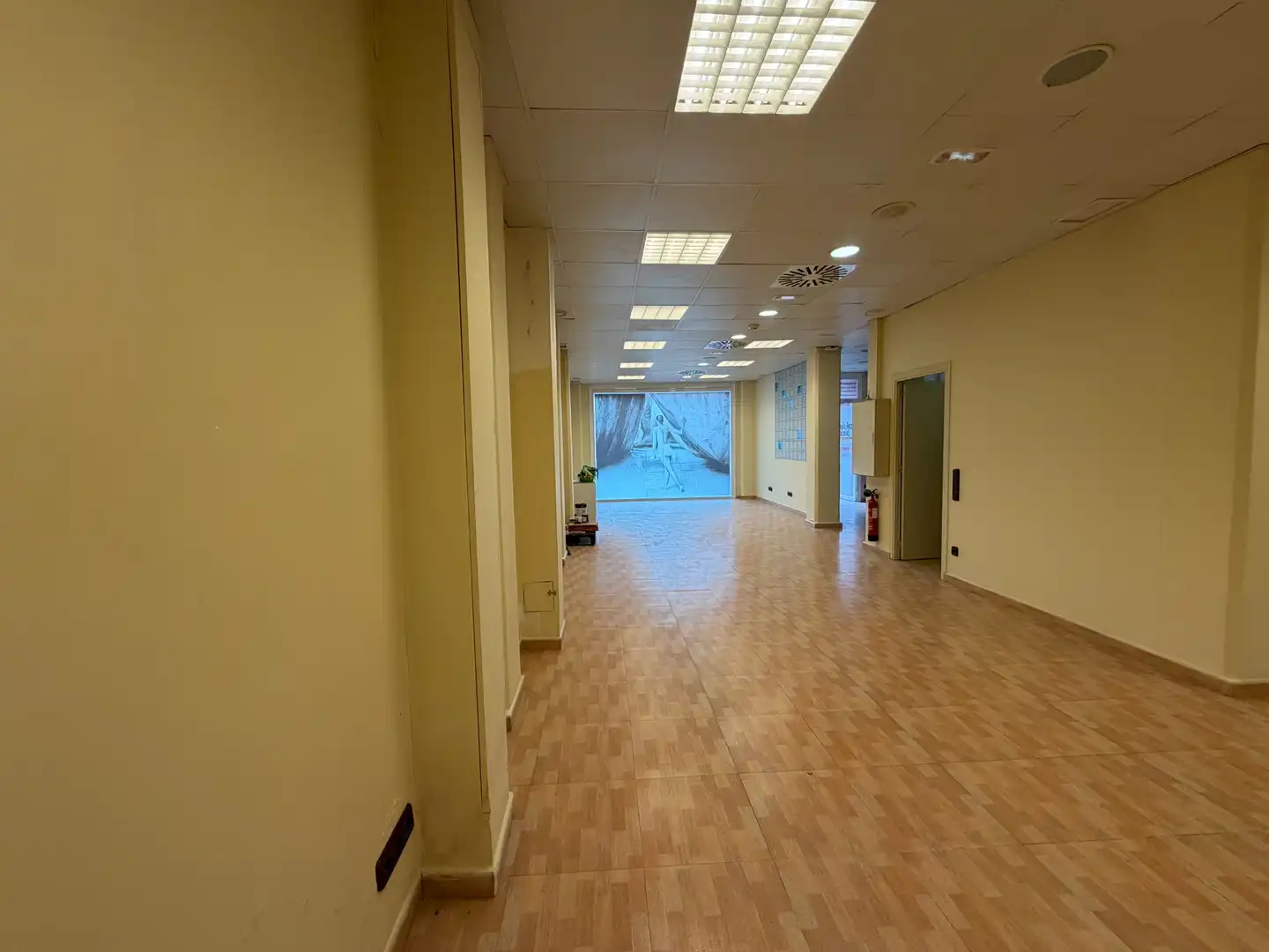 Local de alquiler en Granollers con Aire acondicionado y Alarma