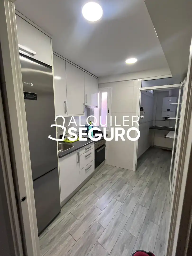 Kitchen of Flat for rent in Torrejón de Ardoz  with Air Conditioner, Heating and Terrace