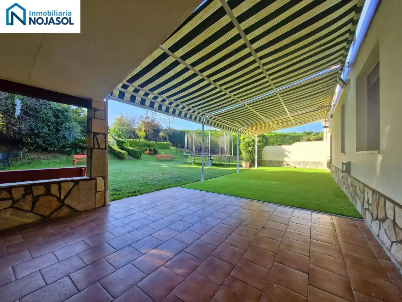 Terraza de Casa o chalet en venta en Meruelo, Cantabria