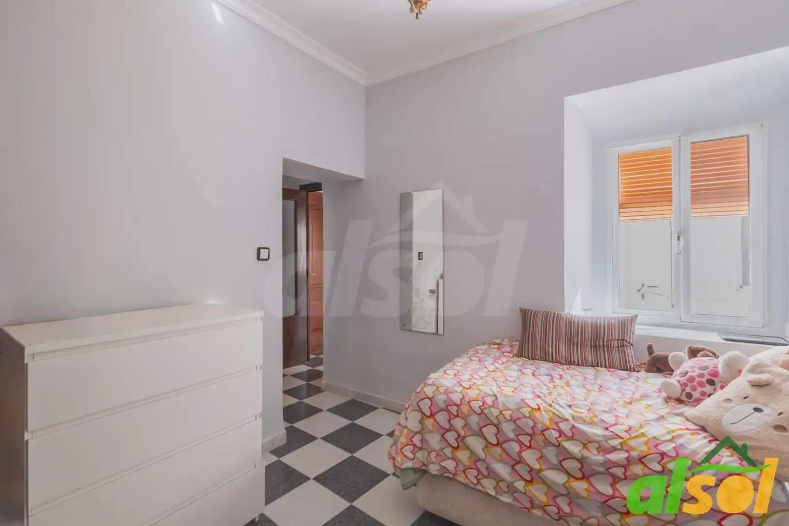 Dormitori de Casa adosada en venda en El Puerto de Santa María amb Traster i Balcó