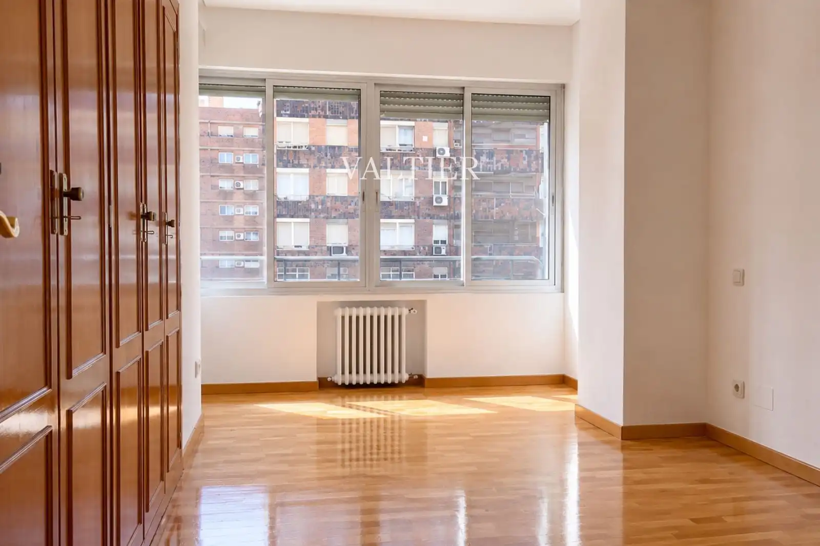 Bedroom of Flat for rent in Madrid  with Air Conditioner, Swimming Pool and Community pool