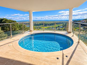 Chalet con piscina en venta en Medellín