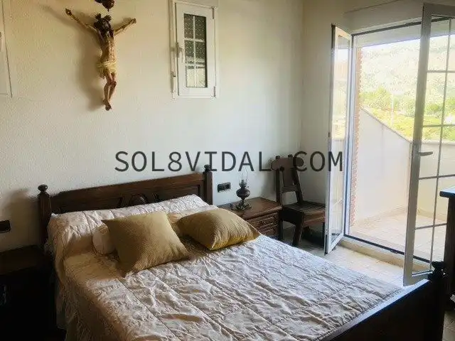 Dormitori de Casa o xalet en venda en Orihuela amb Aire condicionat, Jardí privat i Terrassa