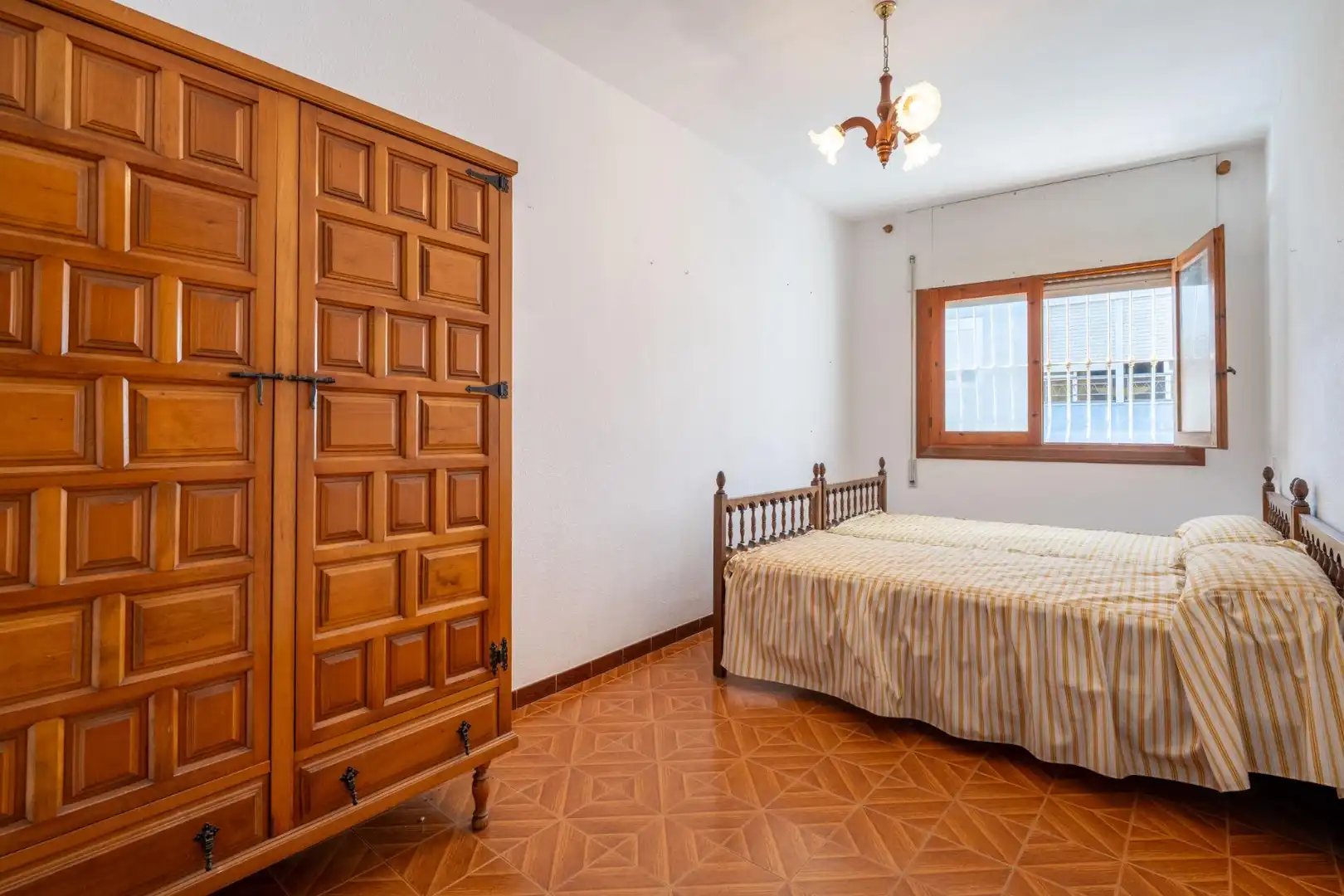 Habitación de Casa o chalet en venta en Plaza de Toros - Santa Rita