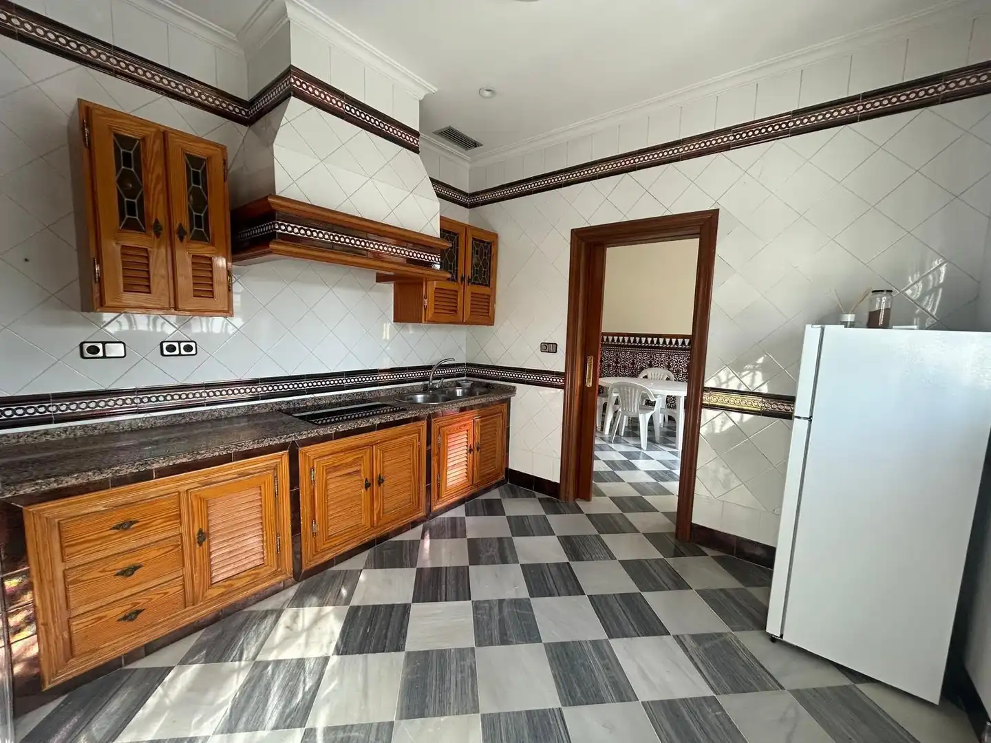 Detached house with pool for sale in Utrera ciudad, imagen 13