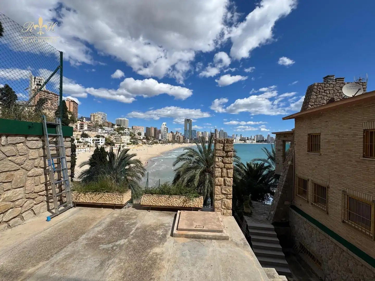 Exterior view of Houses for sale in Benidorm  with Air Conditioner and Terrace