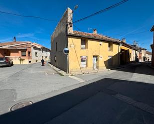 Außenansicht von Haus oder Chalet zum verkauf in Bernardos mit Terrasse, Abstellraum und Möbliert