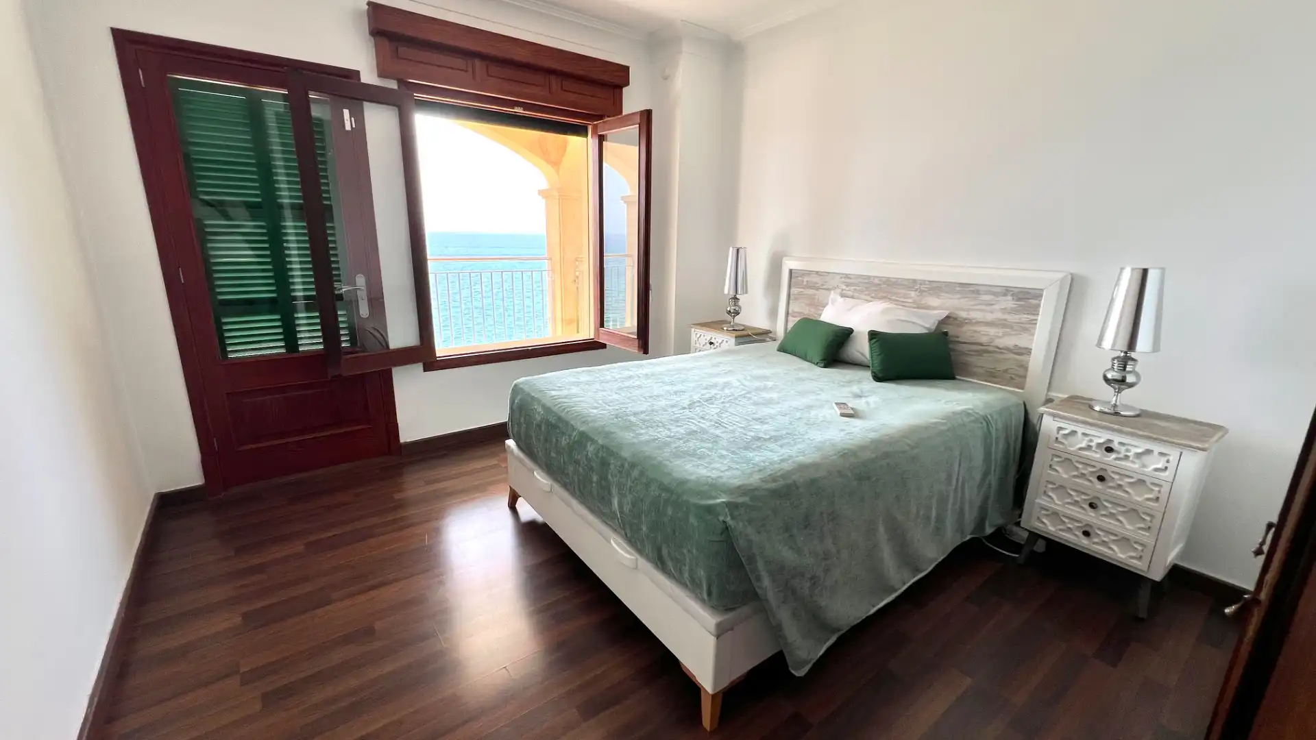 Bedroom of Flat for rent in Alcúdia  with Air Conditioner, Parquet flooring and Terrace