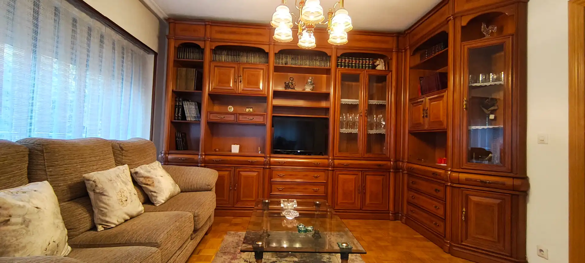 Sala de estar de Piso en venta en  Logroño con Calefacción, Parquet y Trastero