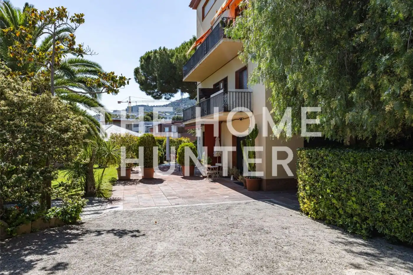 Vista exterior de Piso en venta en Barcelona con Calefacción, Jardín privado y Terraza