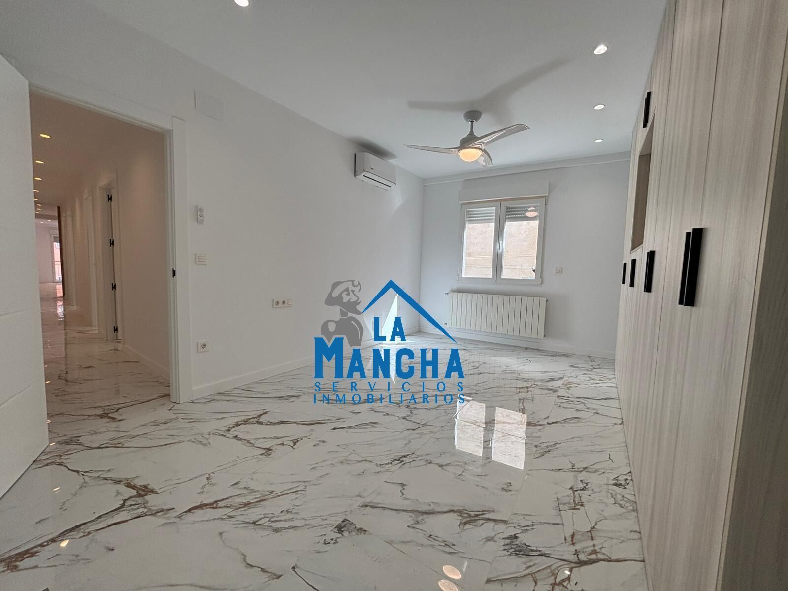 Vista exterior de Piso en venta en  Albacete Capital con Aire acondicionado, Calefacción y Terraza