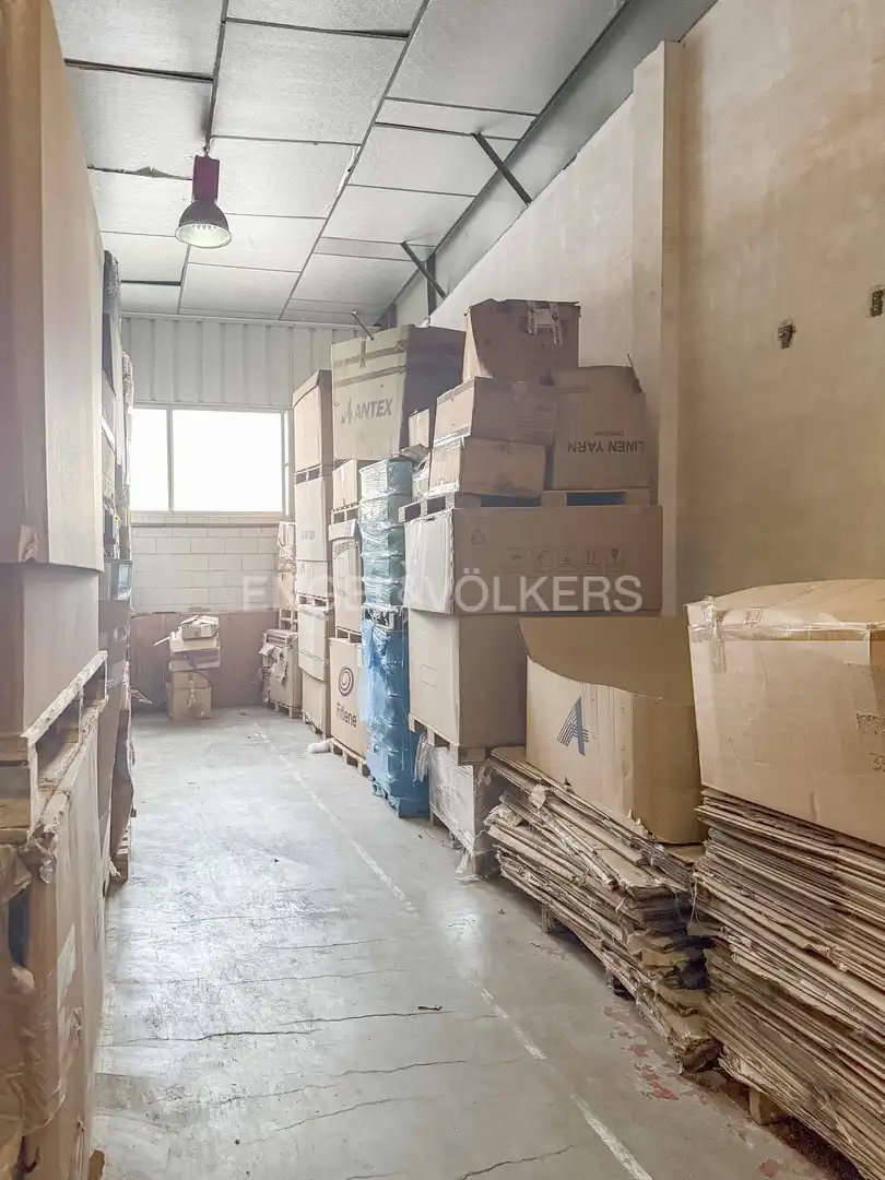 Nave industrial con ascensor en venta en Eixample, imagen 12