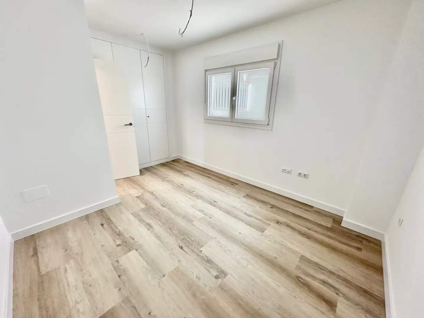 Schlafzimmer von Wohnungen zur Miete in Marbella mit Klimaanlage, Terrasse und Schwimmbad