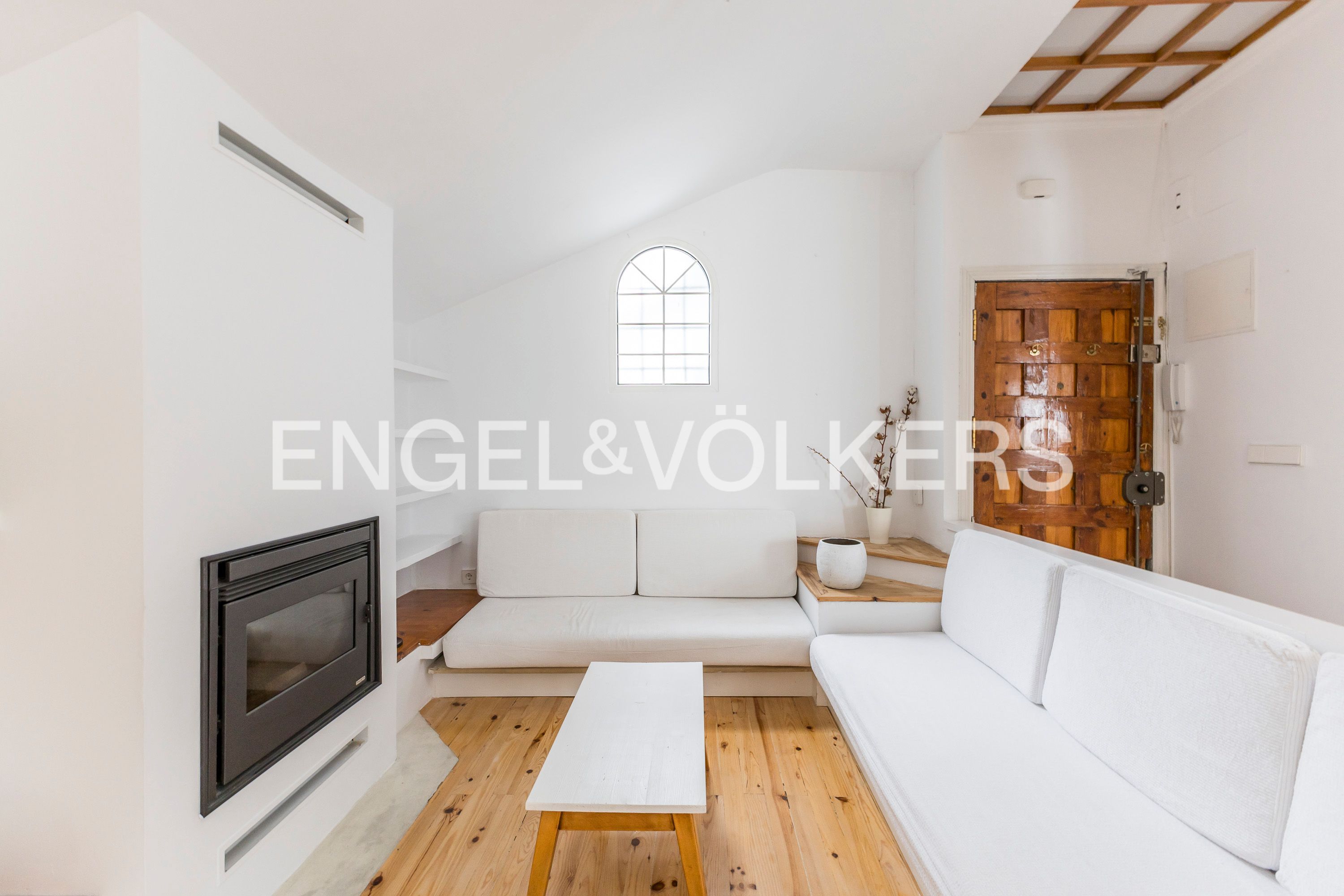 Sala d'estar de Àtic de lloguer en  Madrid Capital amb Aire condicionat, Calefacció i Terrassa