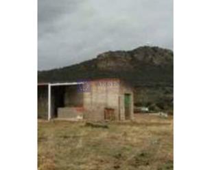 Nau industrial en venda en Sierra de Fuentes