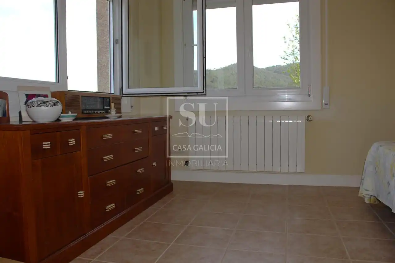 Dormitori de Casa o xalet en venda en Baiona amb Calefacció, Jardí privat i Terrassa
