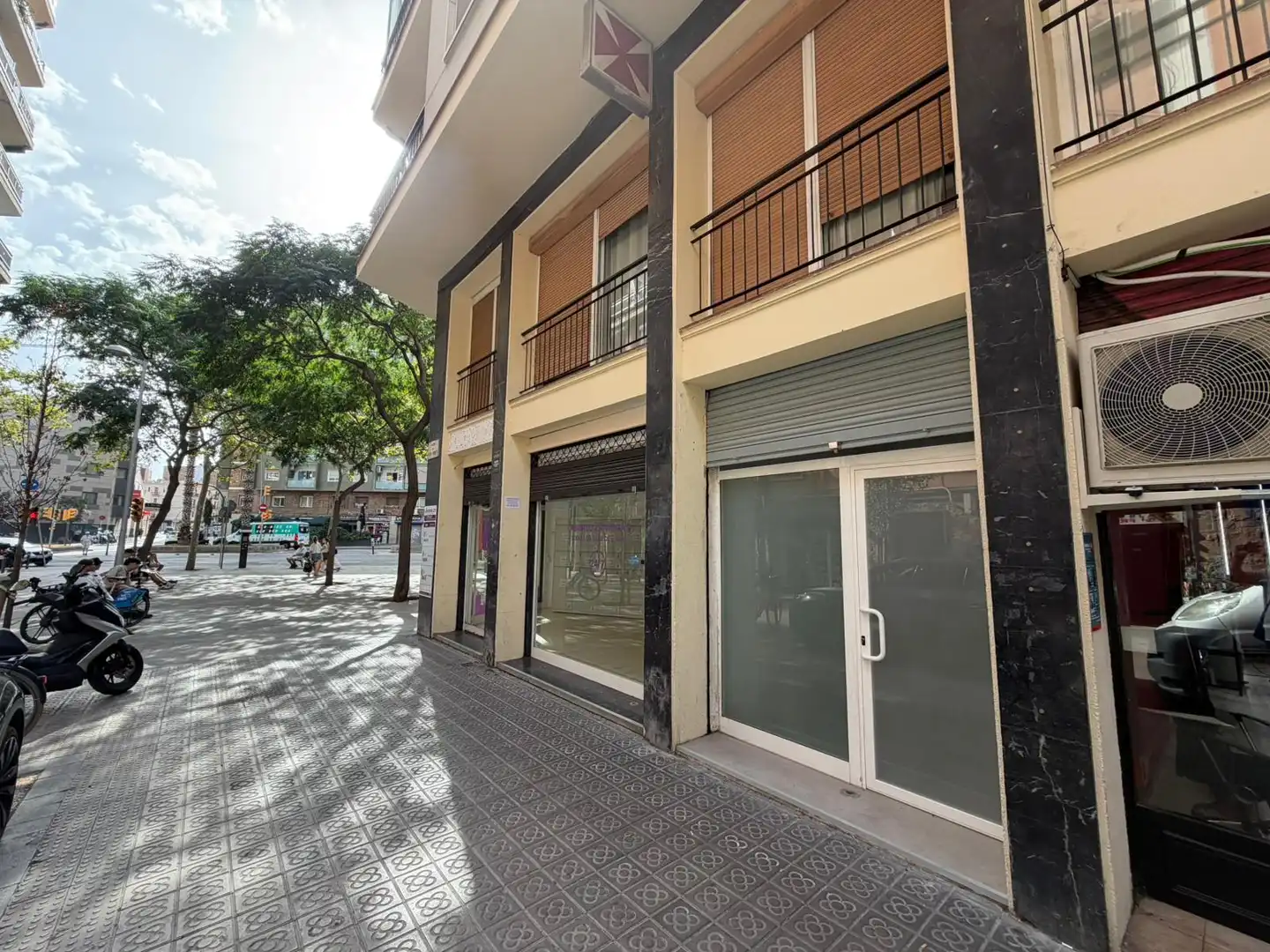 Local de lloguer a Carrer del Regent Mendieta, 1, La Maternitat i Sant Ramon