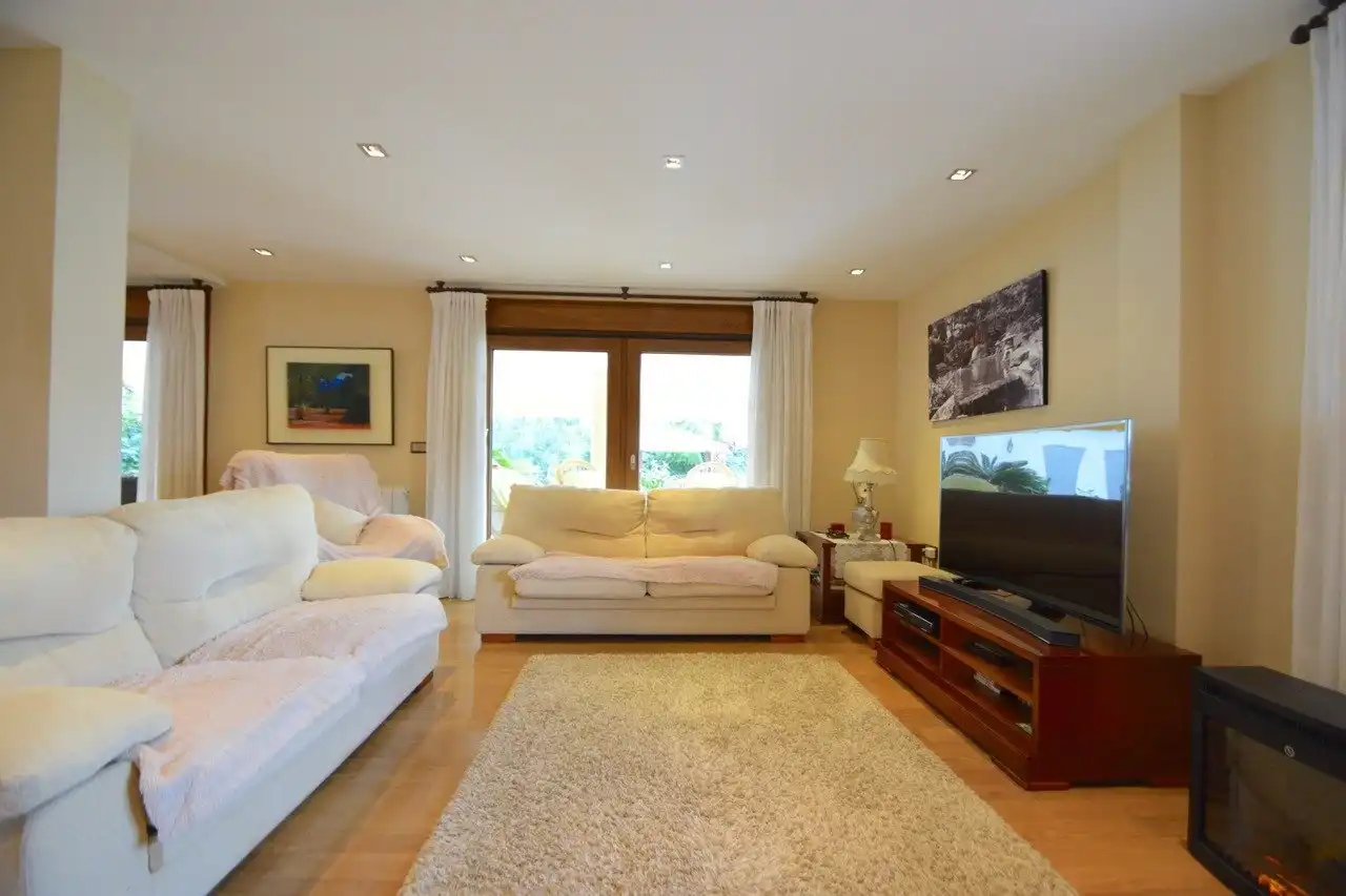 Chalet con piscina en venta en Rincón de Loix, imagen 8