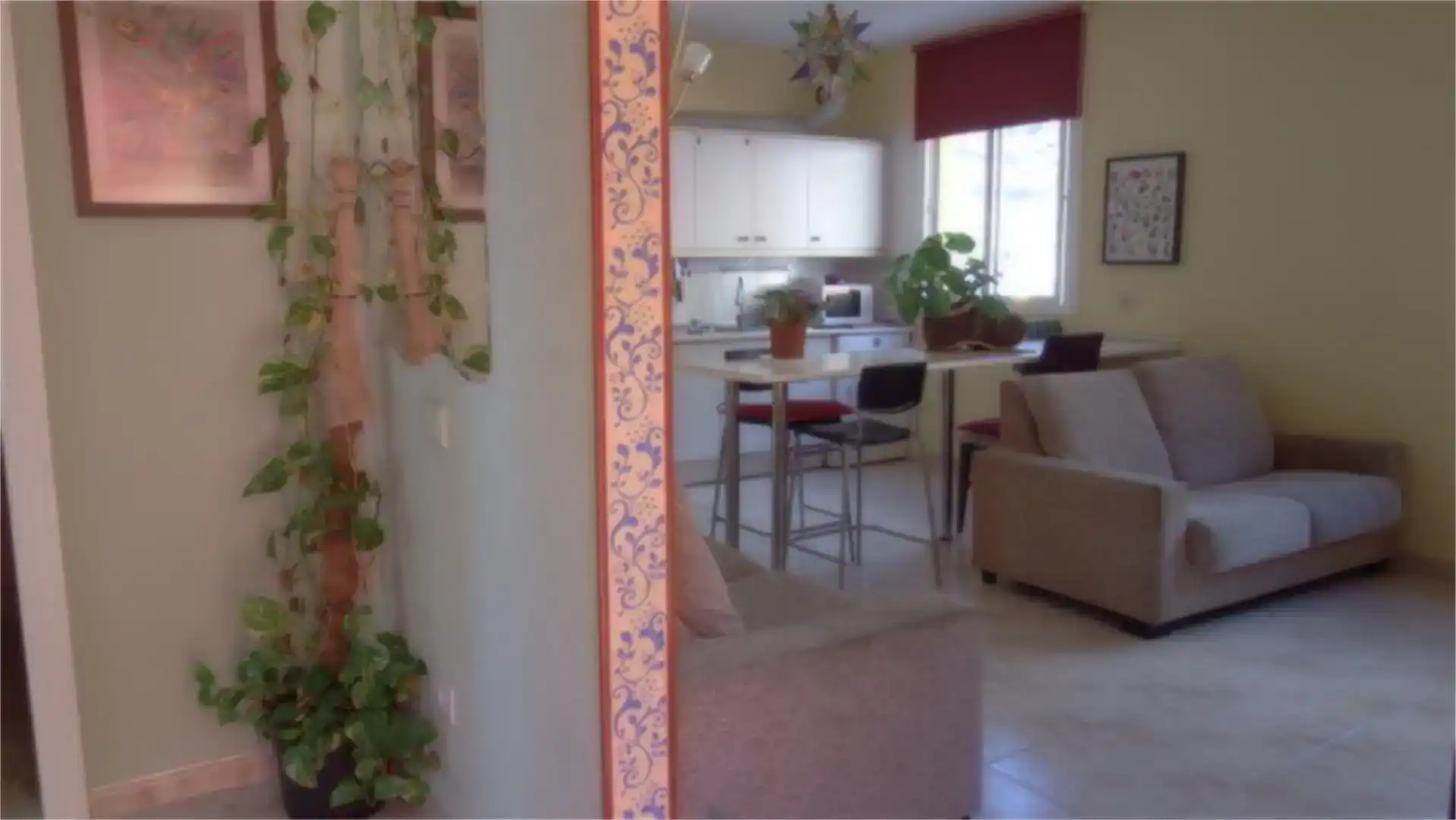 Sala d'estar de Casa adosada en venda en Breña Alta amb Jardí privat, Traster i Moblat