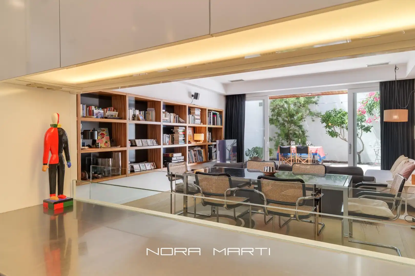Sala d'estar de Planta baixa en venda en Barcelona amb Aire condicionat, Calefacció i Terrassa