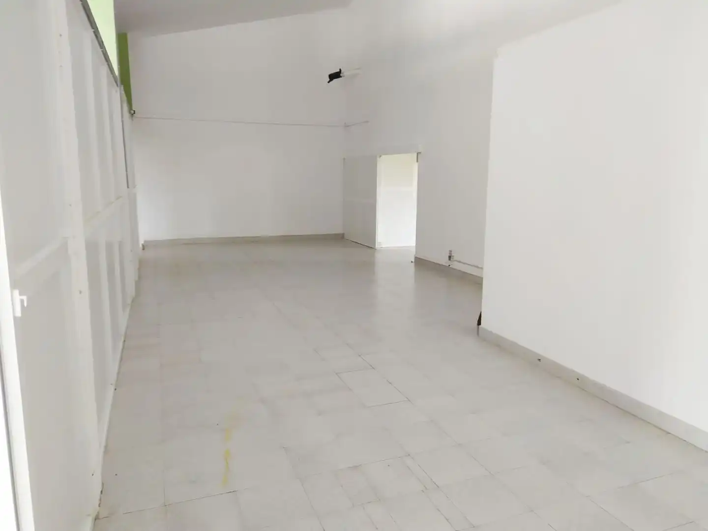 Commercial properties for rent in Llers  with Air Conditioner