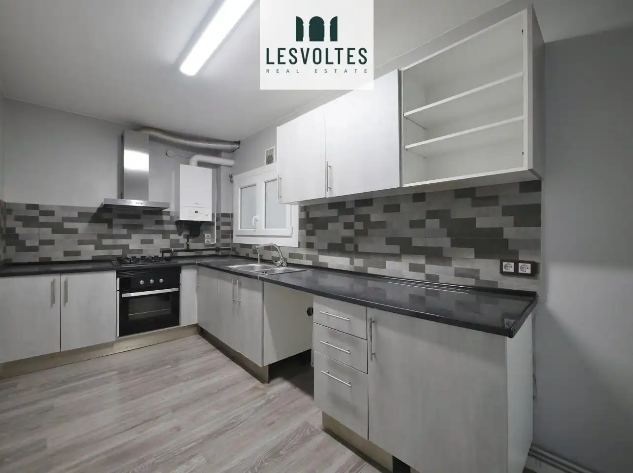 Flat with terrace for sale in De Cavallers, imagen 6