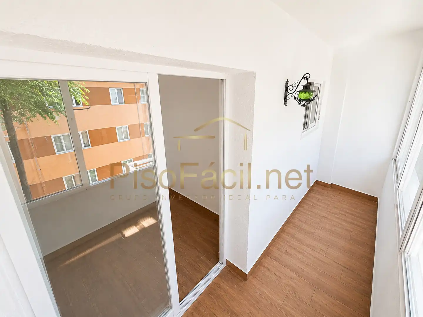 Terraza de Piso en venta en Madrid con Calefacción, Terraza y Alarma