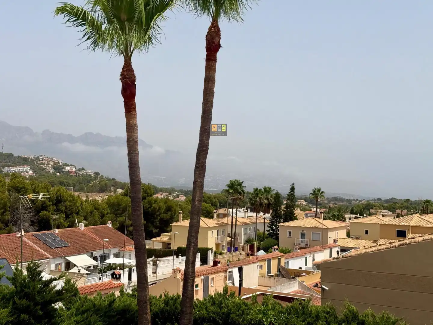 Vista exterior de Casa o xalet en venda en La Nucia amb Aire condicionat, Calefacció i Jardí privat