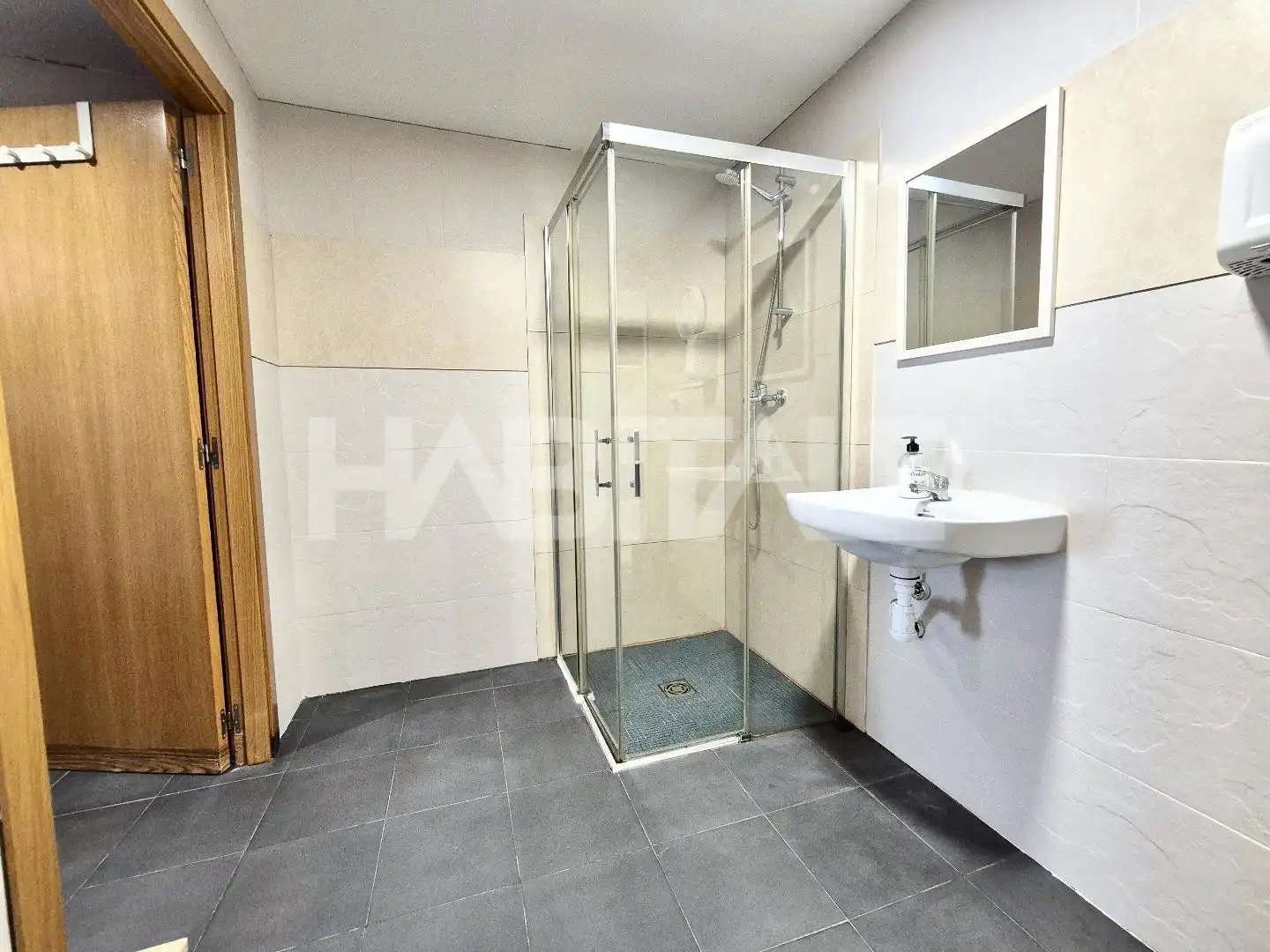 Baño de Local en venta en Valencia