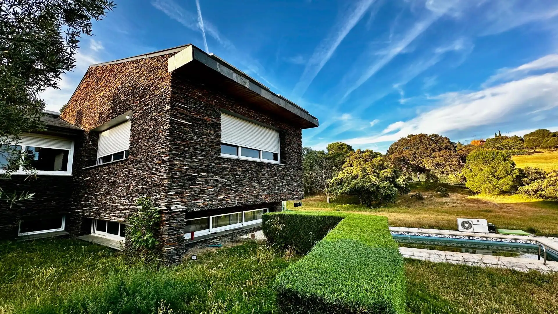 Vista exterior de Casa o chalet en venta en Las Rozas de Madrid