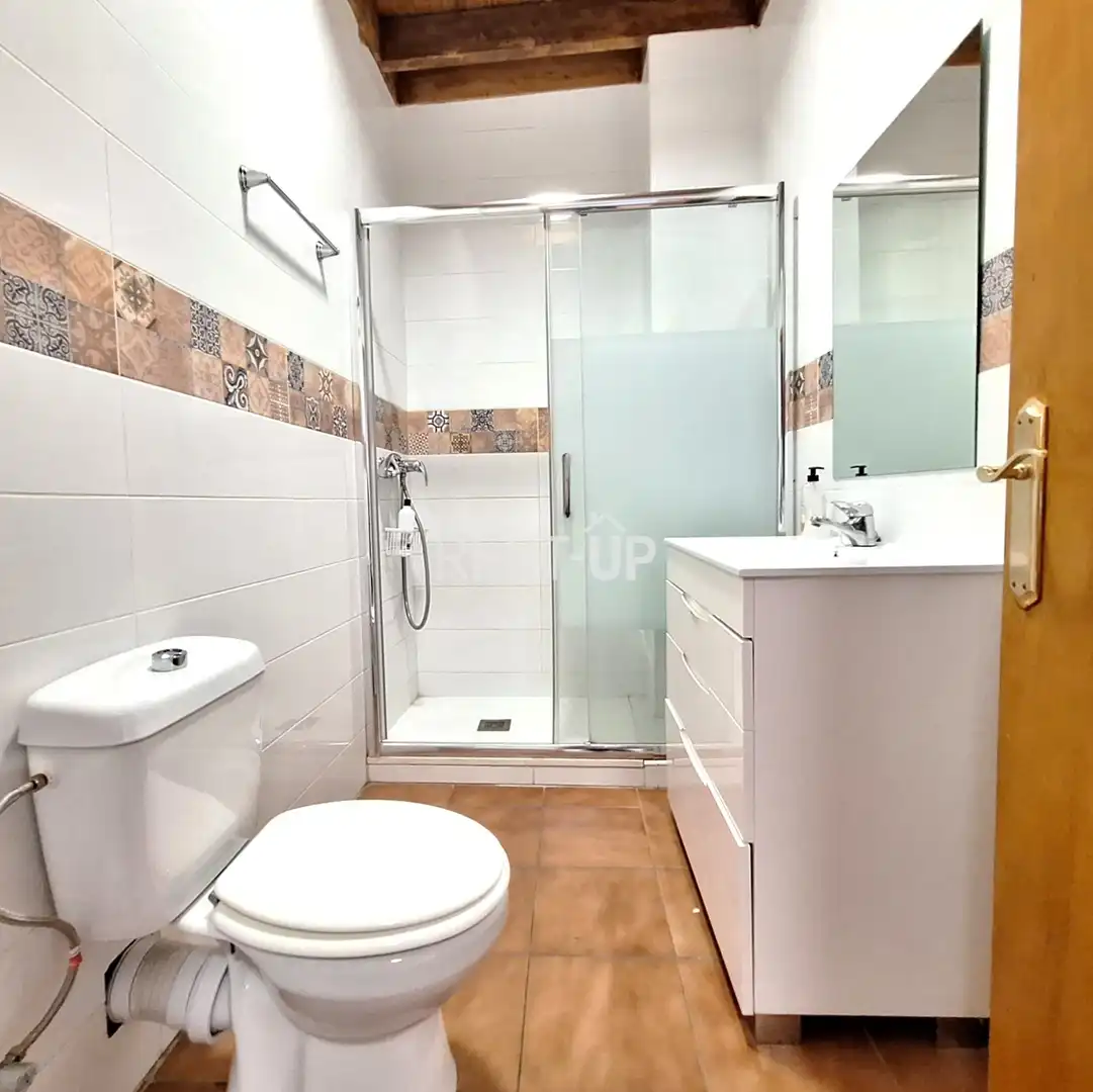 Bany de Casa o xalet en venda en Rotglà i Corbera amb Terrassa, Moblat i Balcó