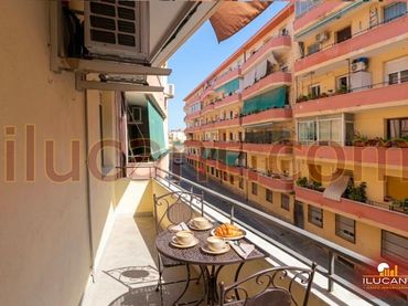 Piso con balcón en venta en Norte