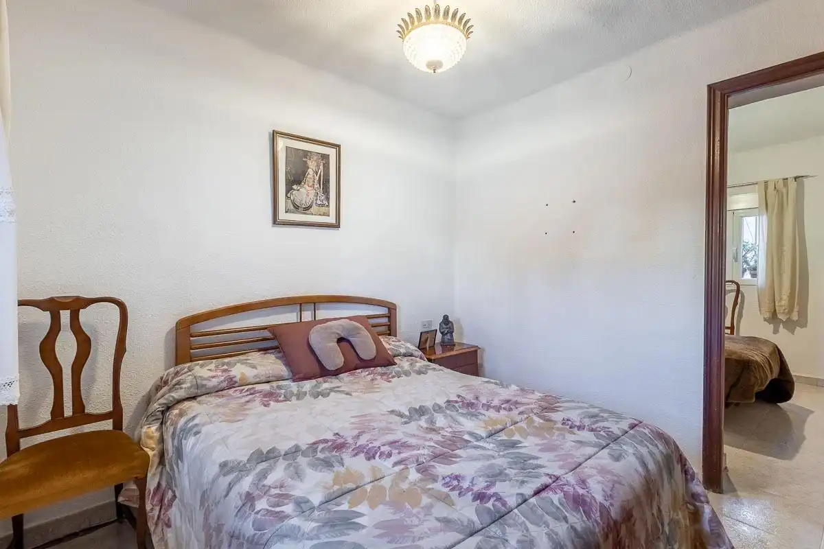 Bedroom of Flat for sale in Granada