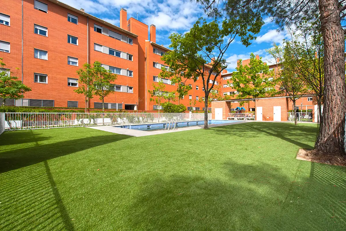 Terrassa de Pis en venda en Madrid amb Piscina comunitària